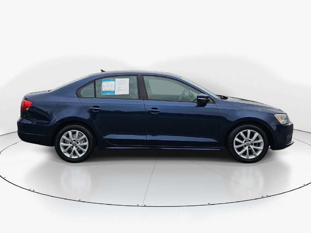 Used 2011 Volkswagen Jetta SE FWD image 5