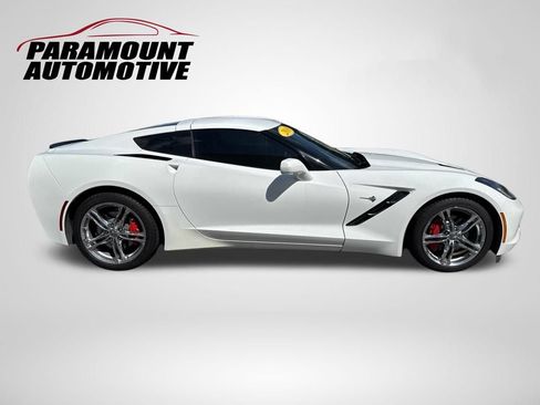 Used 2016 Chevrolet Corvette Stingray Coupe w/ 2LT Preferred Equipment Group RWD image 9