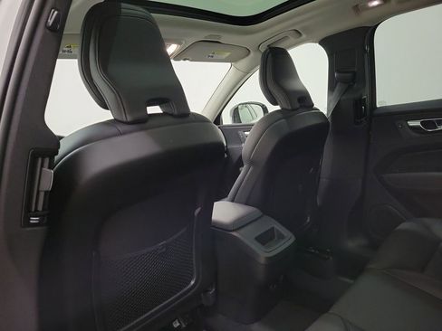 Used 2025 Volvo XC60 B5 Core image 14