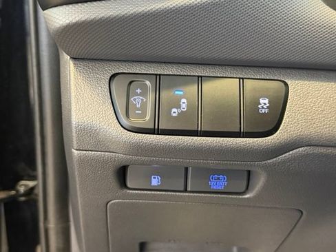 Used 2017 Hyundai Ioniq Limited FWD image 20