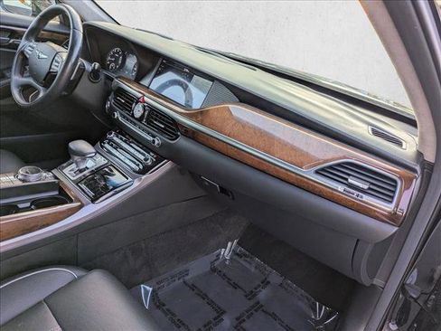 Used 2017 Genesis G90 3.3T Premium image 22