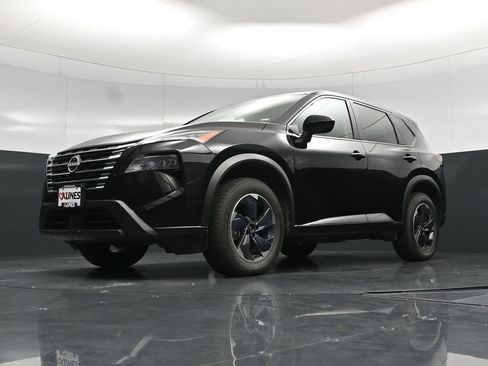 Used 2024 Nissan Rogue SV AWD/4WD image 47