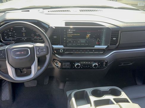 Used 2025 GMC Sierra 1500 SLT AWD/4WD image 14