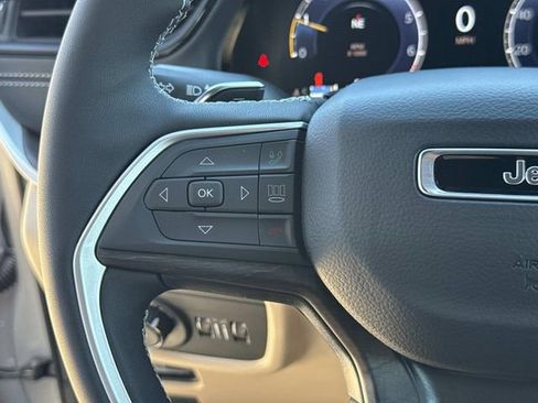 New 2026 Jeep Grand Cherokee Limited image 33