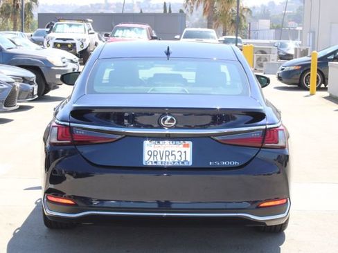 Certified 2025 Lexus ES 300h w/ Premium Package FWD image 20