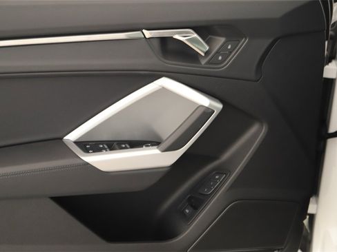 New 2025 Audi Q3 2.0T Premium image 23