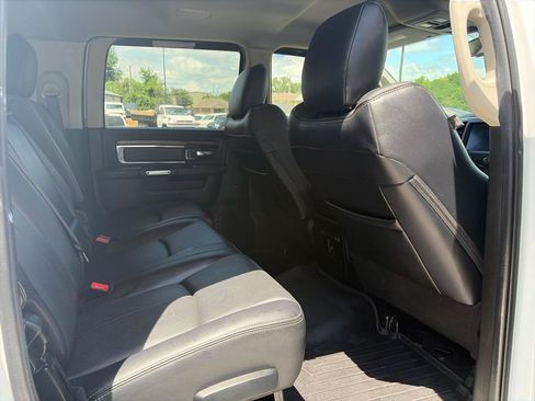 Used 2018 RAM 3500 Laramie w/ Convenience Group AWD/4WD image 14
