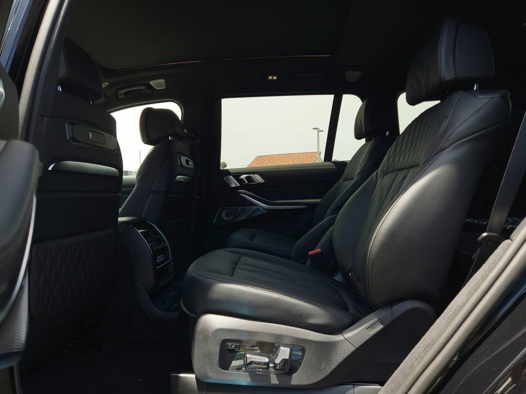 New 2027 BMW X7 M60i AWD/4WD image 9