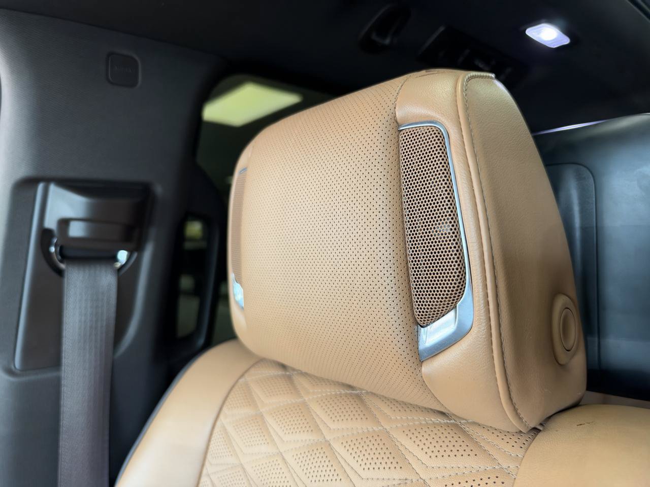 Used 2021 Cadillac Escalade ESV Sport AWD/4WD image 29
