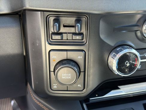 Used 2023 Ford F350 Platinum AWD/4WD image 38