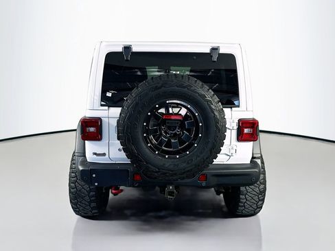 Used 2019 Jeep Wrangler Unlimited Rubicon AWD/4WD image 6