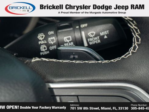 Used 2025 Jeep Grand Cherokee Limited AWD/4WD image 35