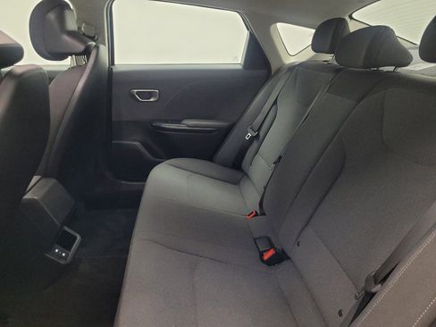 Used 2025 Kia K4 FWD image 18