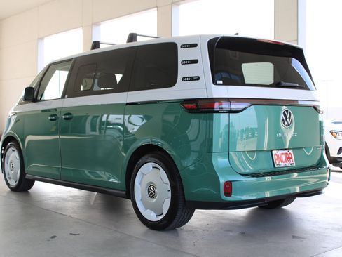 New 2025 Volkswagen ID. Buzz 1st Edition image 5