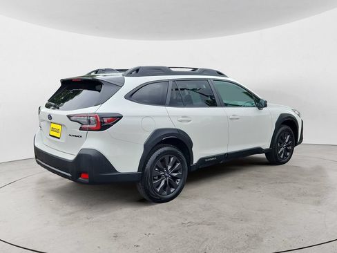 Used 2025 Subaru Outback Onyx Edition AWD/4WD image 5