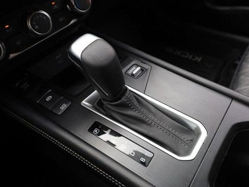 Certified 2025 Nissan Kicks SV AWD/4WD image 16