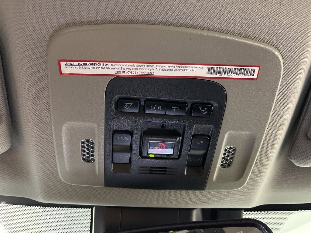 Certified 2020 Toyota Camry SE w/ Sunroof Package FWD image 29