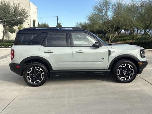 Used 2021 Ford Bronco Sport Outer Banks image 2