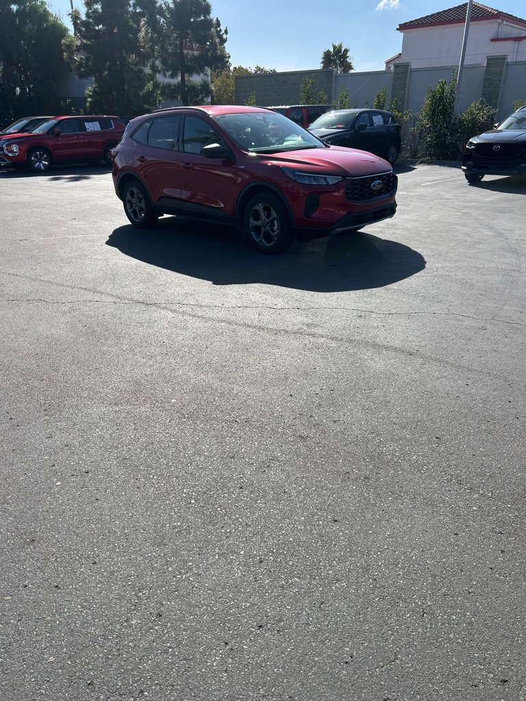 Used 2026 Ford Escape ST-Line AWD/4WD image 5