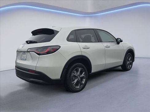 New 2026 Honda HR-V LX image 5