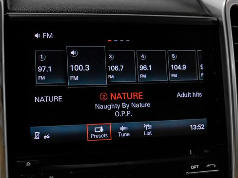 Used 2017 Porsche Cayenne S AWD/4WD image 30