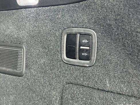 Used 2021 Porsche Cayenne GTS image 22