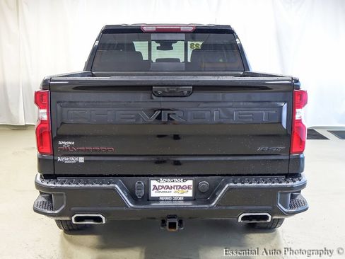 Used 2023 Chevrolet Silverado 1500 RST w/ Redline Edition AWD/4WD image 6