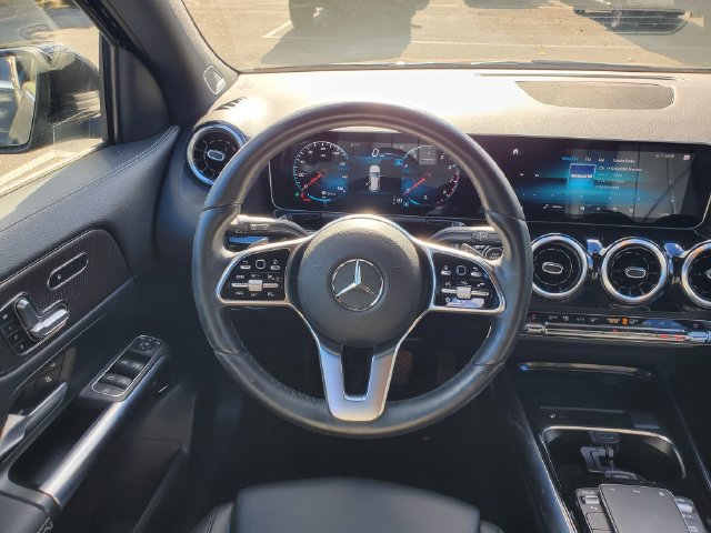 Used 2021 Mercedes-Benz GLA 250 4MATIC image 12
