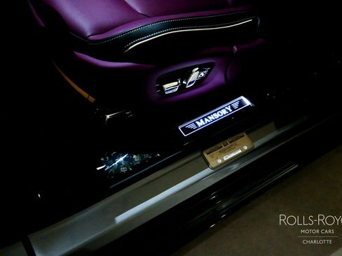 Used 2025 Rolls-Royce Spectre Black Badge image 31