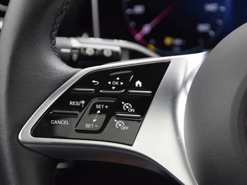 Certified 2025 Mercedes-Benz GLC 300 4MATIC image 24