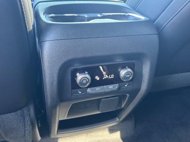 New 2026 GMC Acadia Denali w/ Super Cruise Package FWD image 18