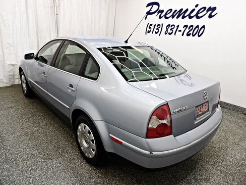 Used 2003 Volkswagen Passat GL image 4