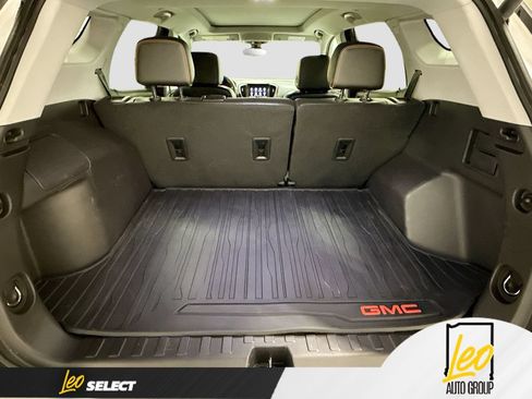 Used 2024 GMC Terrain AT4 w/ Tech Package AWD/4WD image 29