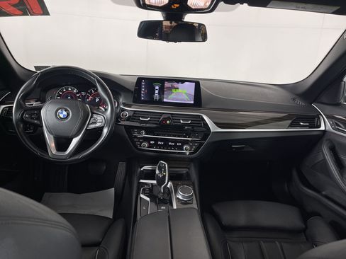 Used 2019 BMW 530i xDrive w/ Convenience Package image 15