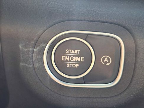 Used 2020 Mercedes-Benz GLS 450 4MATIC image 40
