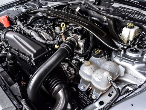 Used 2025 Ford Mustang Premium RWD image 15