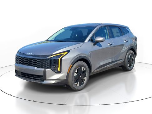 New 2026 Kia Sportage LX FWD image 3