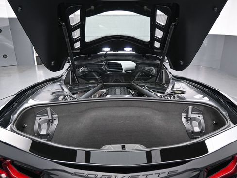 Used 2026 Chevrolet Corvette Stingray Coupe w/ Battery Protection Package RWD image 13