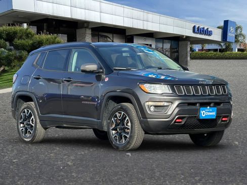Used 2019 Jeep Compass Trailhawk image 9