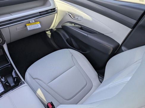 New 2026 Hyundai Tucson SEL FWD image 17