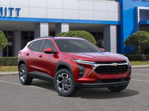 New 2026 Chevrolet Trax LT w/ Driver Confidence Package image 7