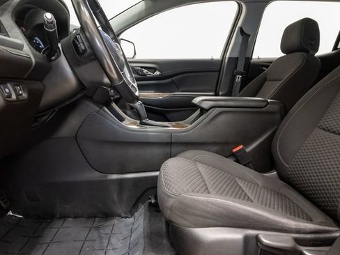 Used 2019 GMC Acadia SLE FWD image 11