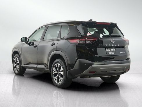 Used 2023 Nissan Rogue SV w/ SV Premium B Package AWD/4WD image 3