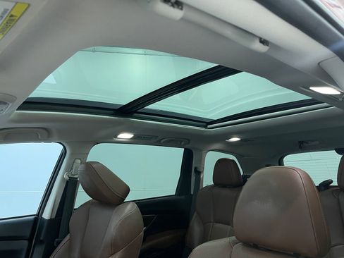 Used 2019 Subaru Ascent Touring w/ Popular Package #2A image 12