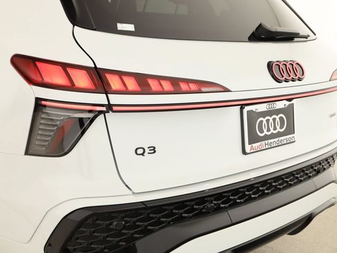 New 2026 Audi Q3 quattro 2.0T AWD/4WD image 33