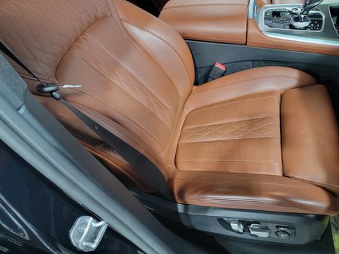 Used 2022 BMW X5 sDrive40i w/ M Sport Package image 14