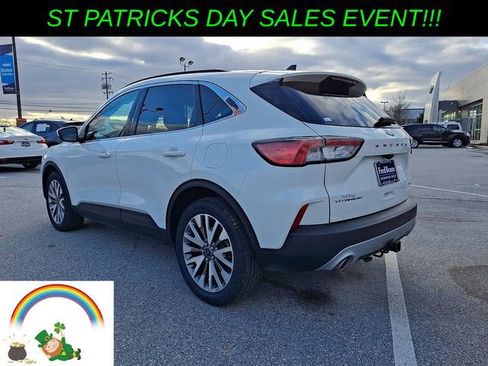 Certified 2022 Ford Escape Titanium w/ Class II Trailer Tow Package image 7