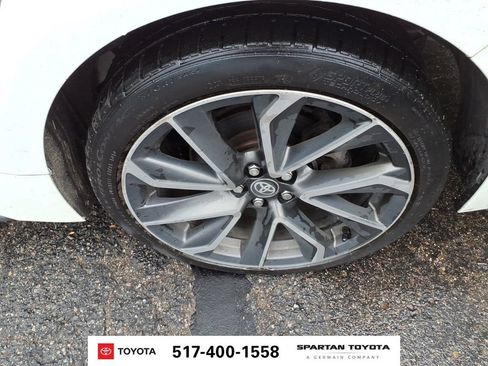 Used 2020 Toyota Corolla SE FWD image 11