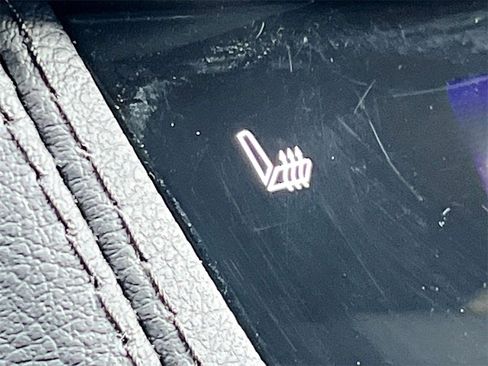 Certified 2024 Cadillac XT6 Luxury w/ LPO, Floor Liner Package image 19