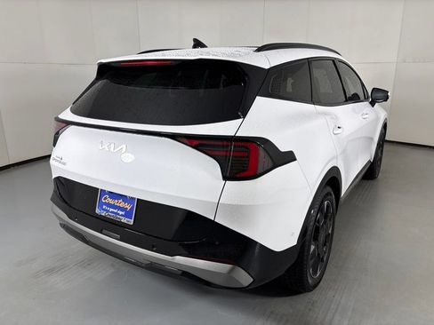 New 2026 Kia Sportage SX FWD image 8